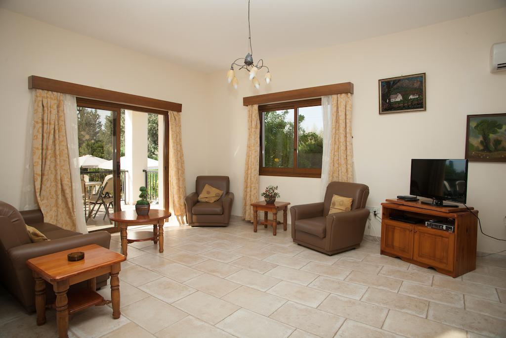 Villa Natasha Coral Bay Zewnętrze zdjęcie