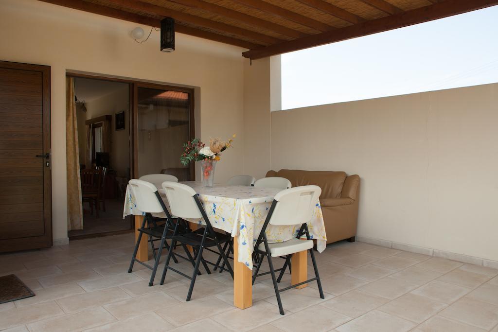 Villa Natasha Coral Bay Zewnętrze zdjęcie